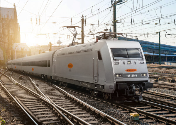 Zugpackung-Metropolitan-Express-Train-MET-26931-00